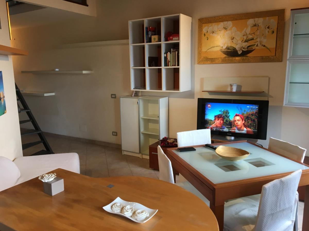 Villa Beach Holiday à Terracine Extérieur photo