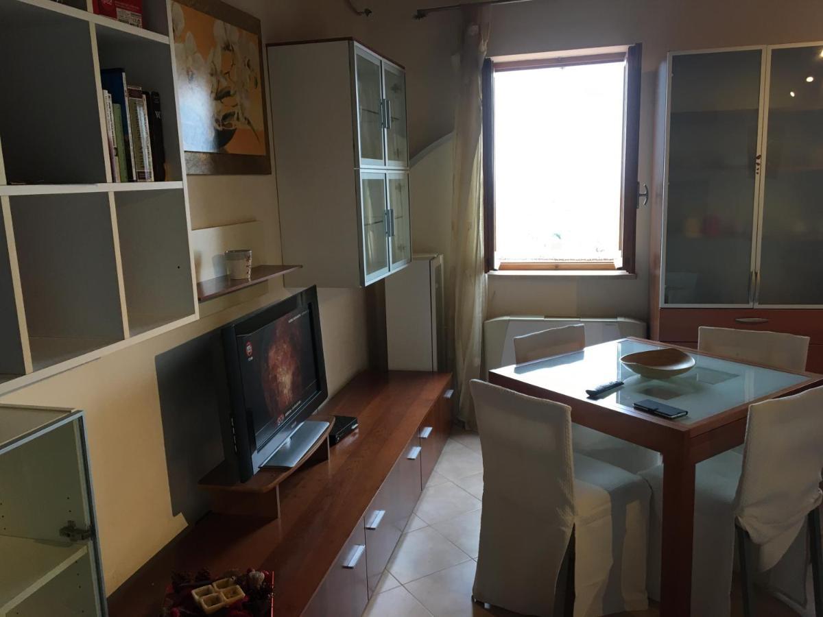 Villa Beach Holiday à Terracine Extérieur photo