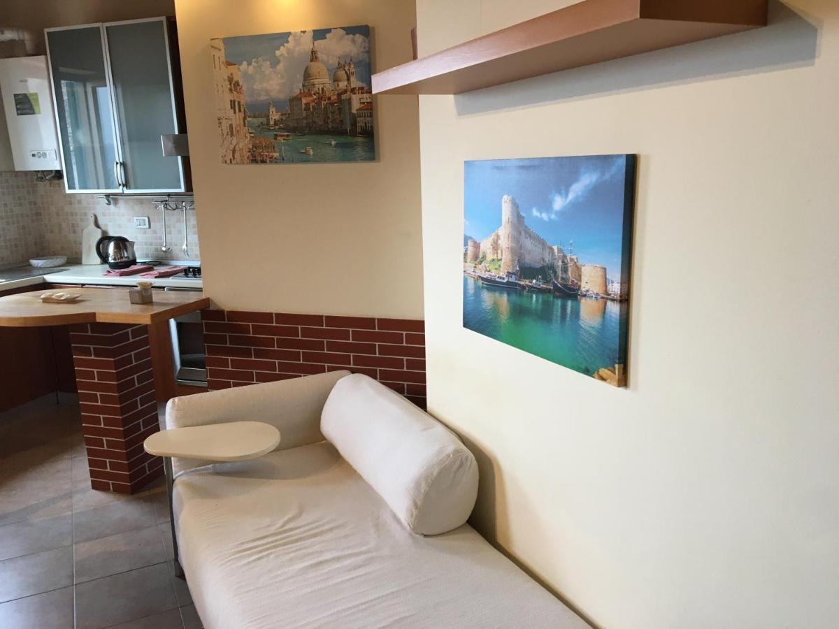 Villa Beach Holiday à Terracine Extérieur photo